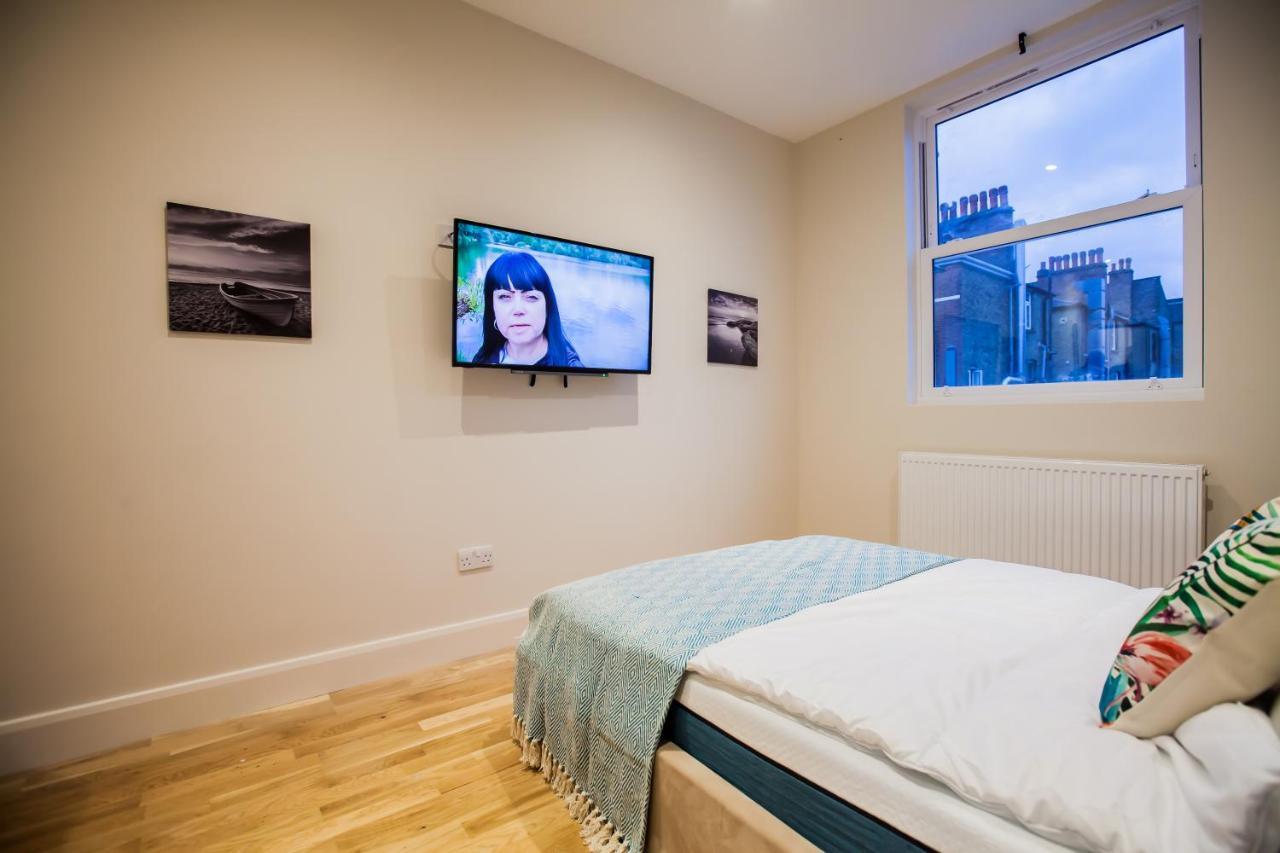Luxury Fulham 3 Bedroom Garden House Лондон Экстерьер фото